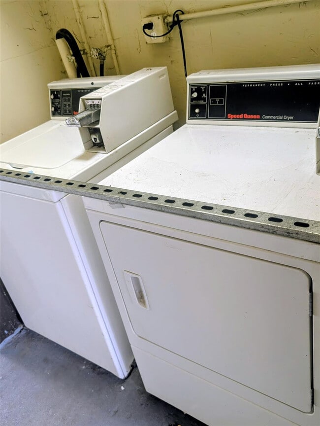 Building Photo - 1500 NW 58th Terrace