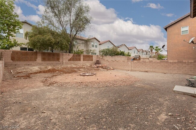 Building Photo - 275 Calvino Ave