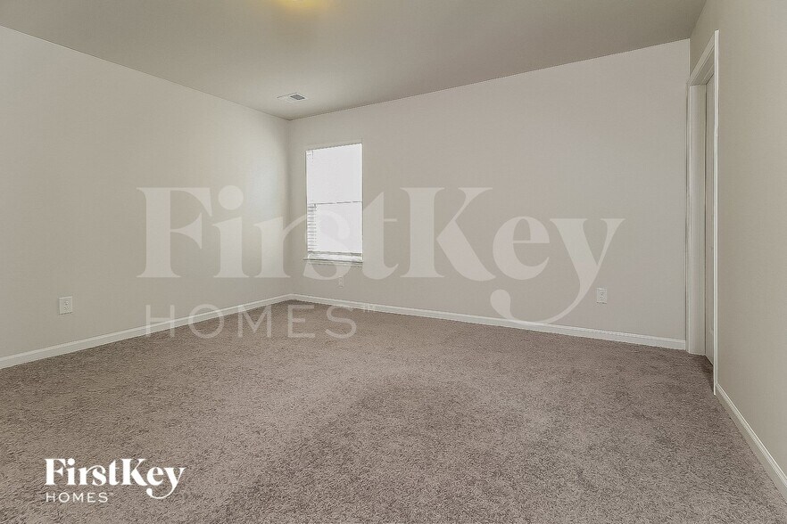 Building Photo - 310 Ashborne Ln