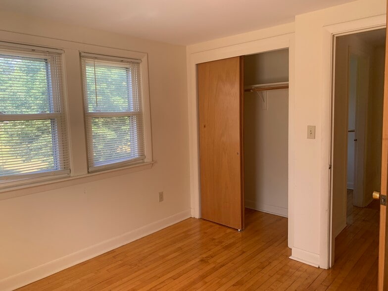 Building Photo - 185 Columbia Ave