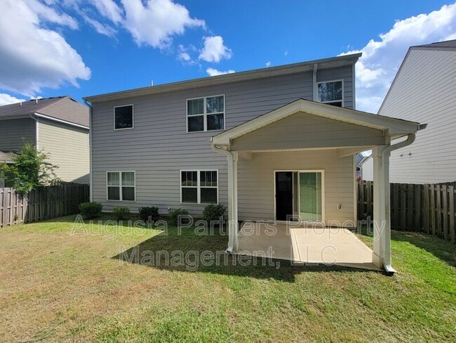 Building Photo - 257 Tulip Dr