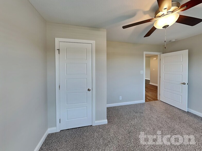 Building Photo - 1085 Dublin Dr