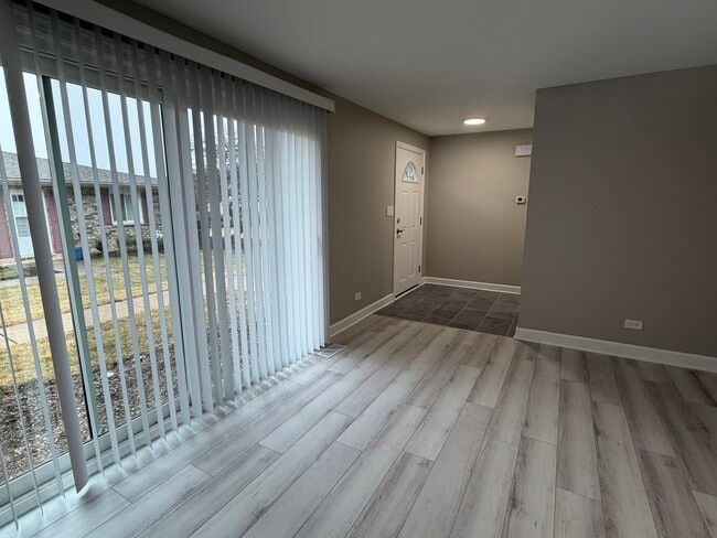 Building Photo - 314 Covehill Ct