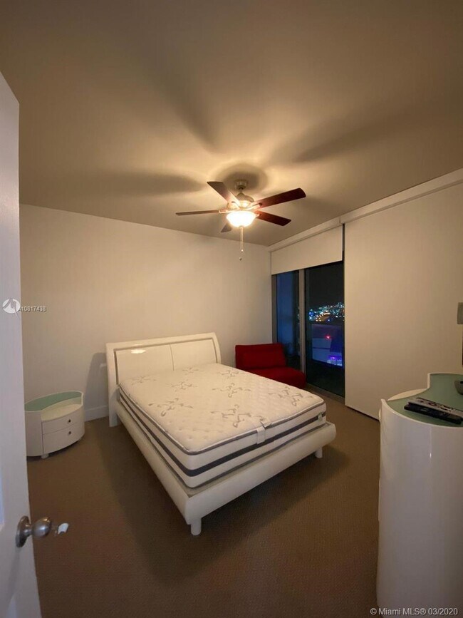 Building Photo - 888  Biscayne Blvd  2301 Miami Fl 33132