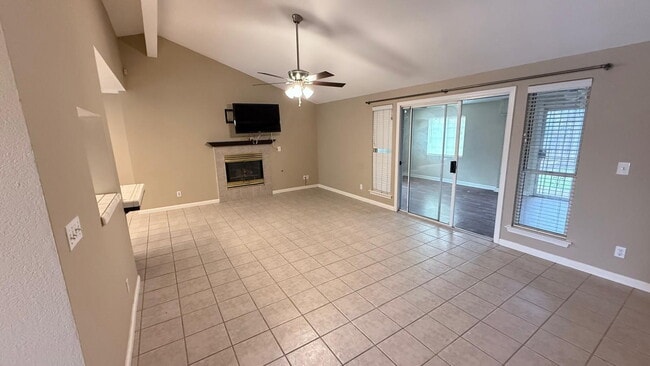 Building Photo - 5566 W Fir Ave