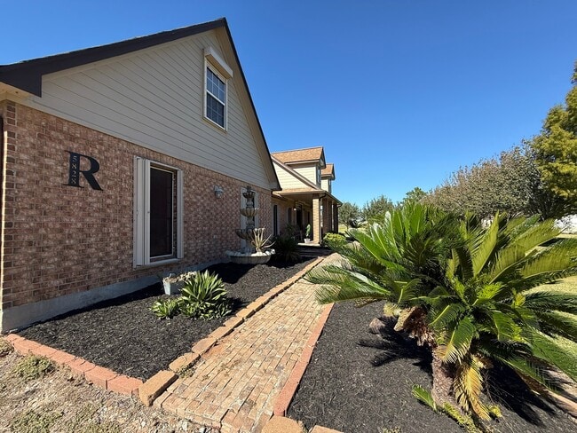 Building Photo - 5828 Avenue P