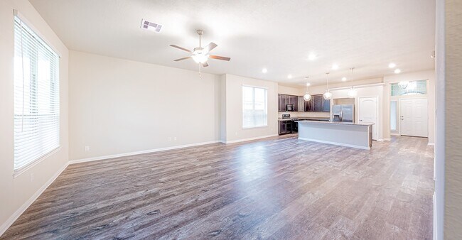 Building Photo - 3032 Stonebriar Ct