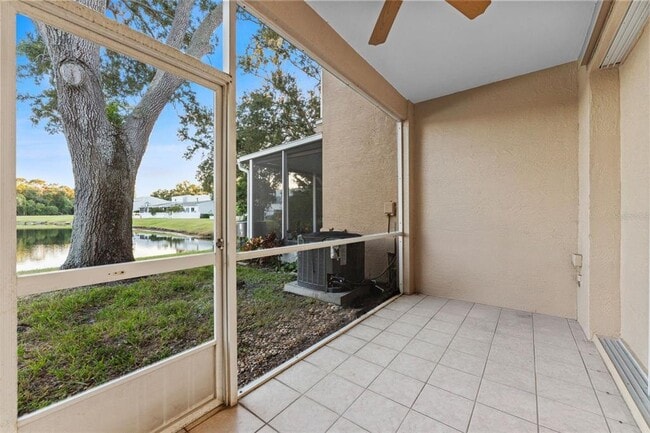 Building Photo - 3058 Overlook Pl