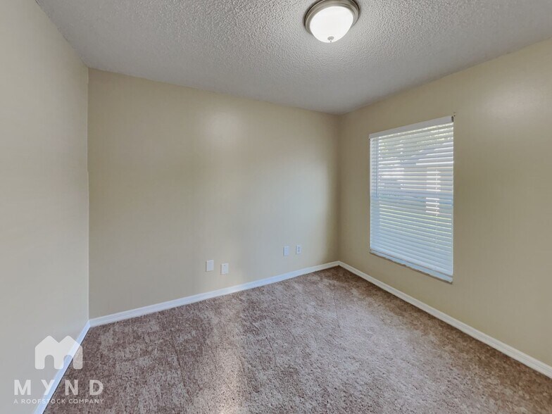 Building Photo - 8150 Tom Sawyer Dr