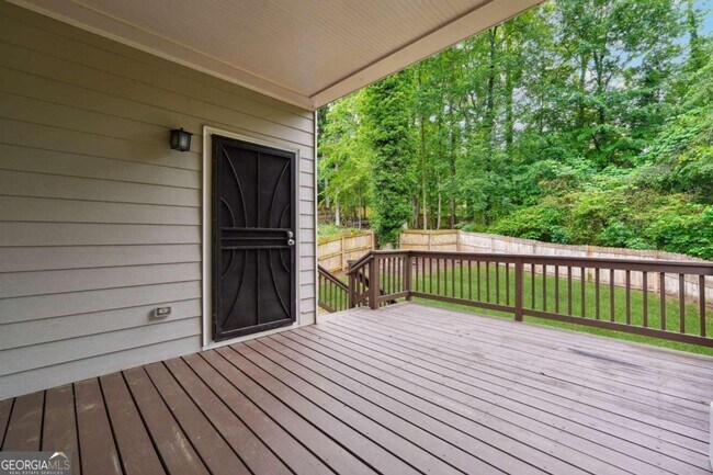 Building Photo - THREE BEDROOM DECATUR GEM WITH ENDLESS POTENTIAL!