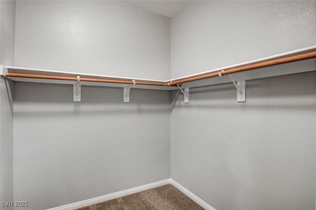 Building Photo - 5643 Almocita Ct