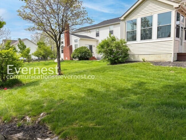 Building Photo - 7549 Ashley Meadow Dr