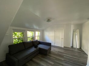 Building Photo - 2531 Ridge Rd