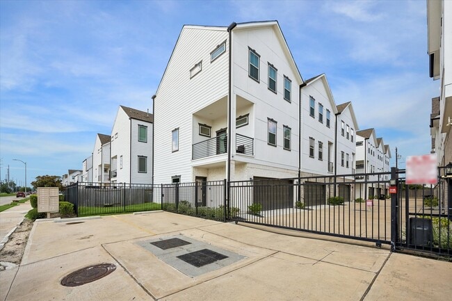 Building Photo - 5406 Wheatley St