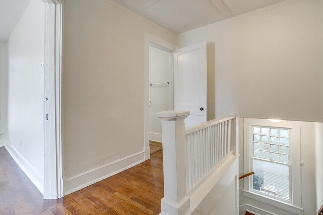 Building Photo - Large Newly Remodeled Home in Historic Fai...