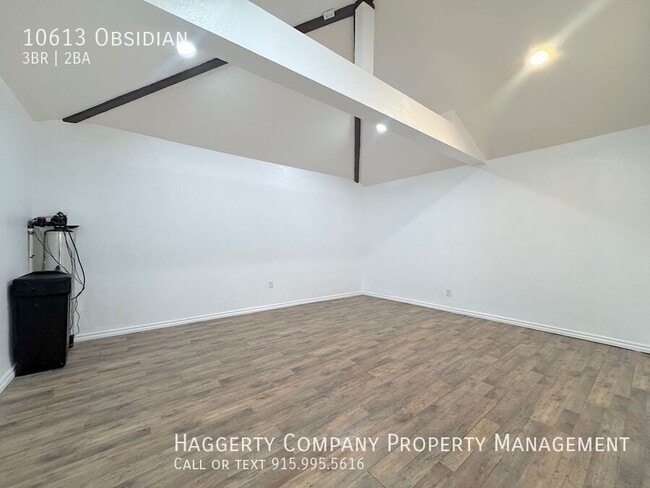 Building Photo - 10613 Obsidian-