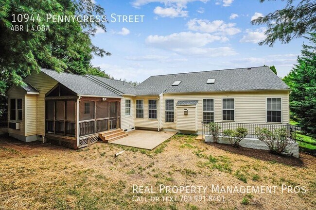 Building Photo - 10944 Pennycress St