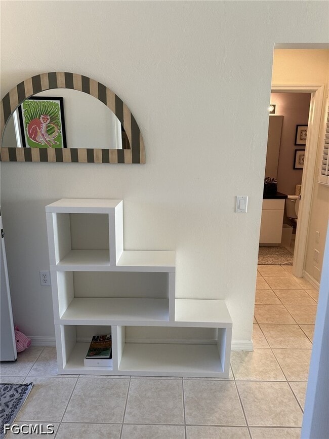 Building Photo - 10361 Butterfly Palm Dr