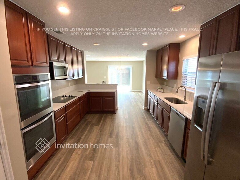 Building Photo - 354 Auburn Oaks Rd E