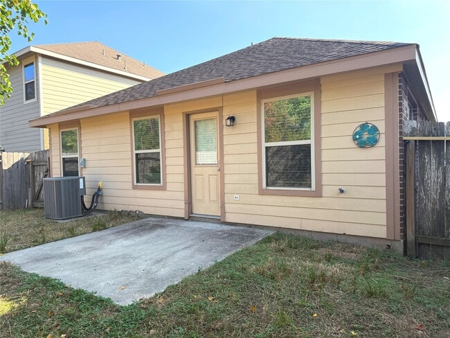 Building Photo - 1626 Thornhollow Dr