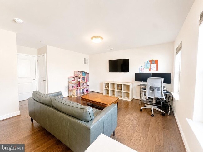 Building Photo - 12116 Grey Squirrel St