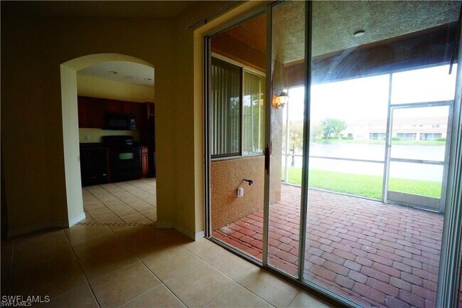 Building Photo - 9774 Roundstone Cir