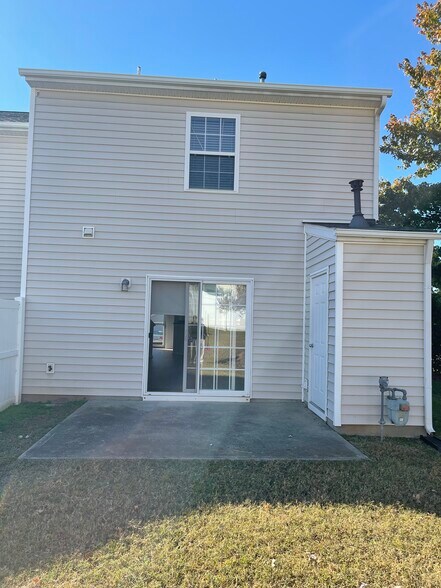 Building Photo - 5226 Malik Dr