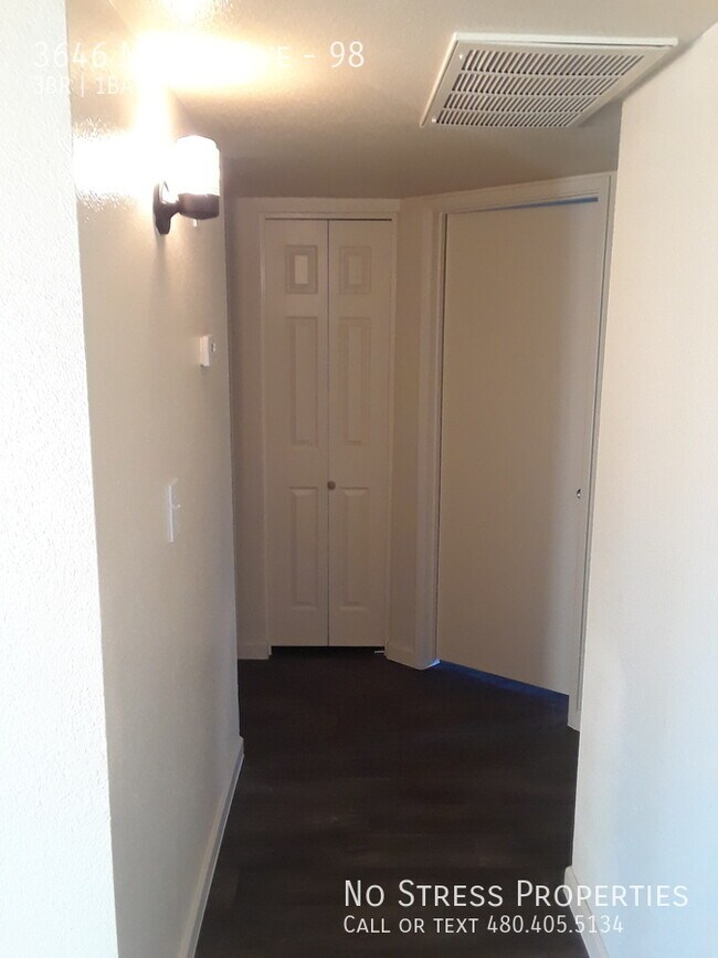 Building Photo - 3646 N 69th Ave