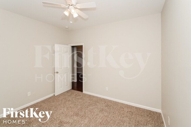 Building Photo - 3004 Buttercup Cir