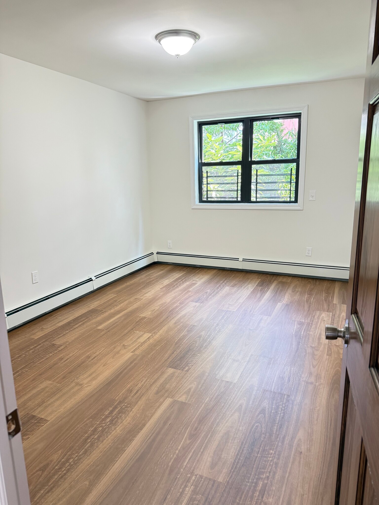 Building Photo - 1207 30th Dr