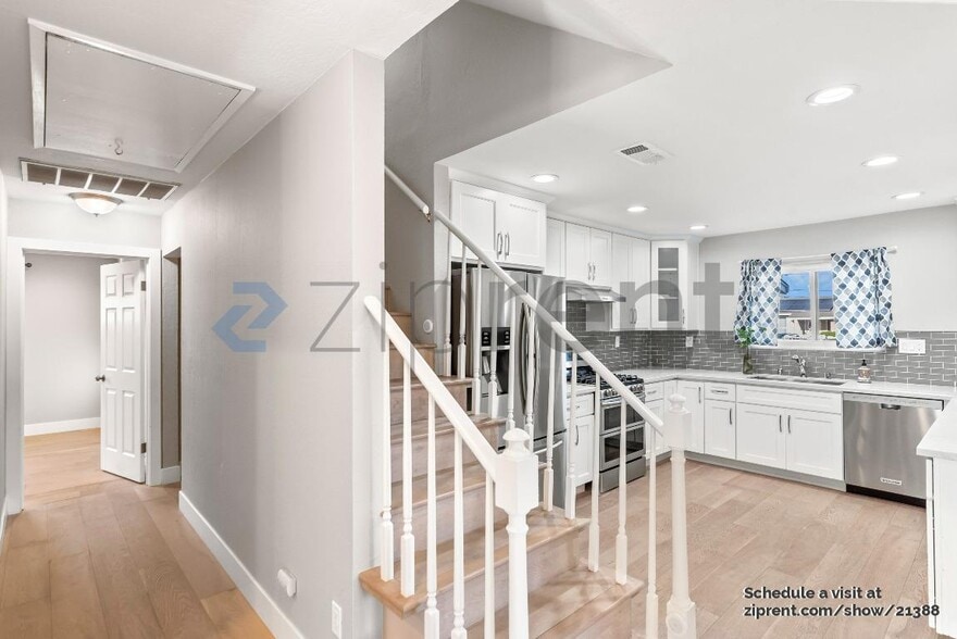 Building Photo - 2435 Denevi Dr