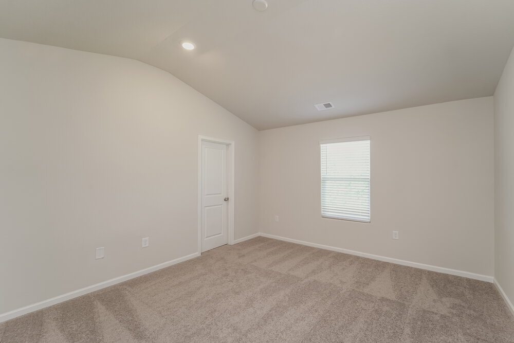 Building Photo - 6405 Lowe Ln