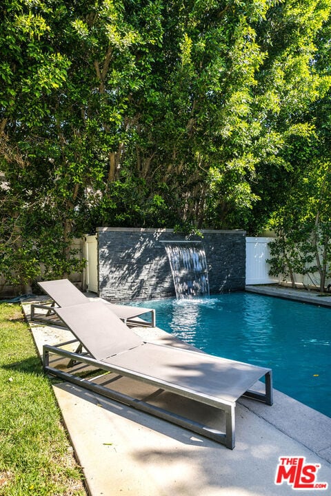 Building Photo - 4268 Colbath Ave