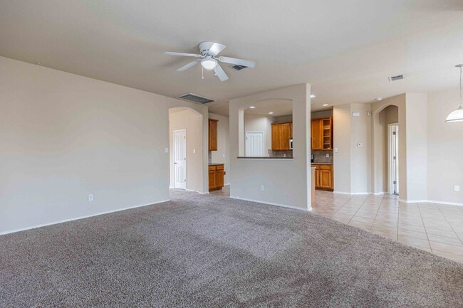 Building Photo - 906 Ashbury Bluff