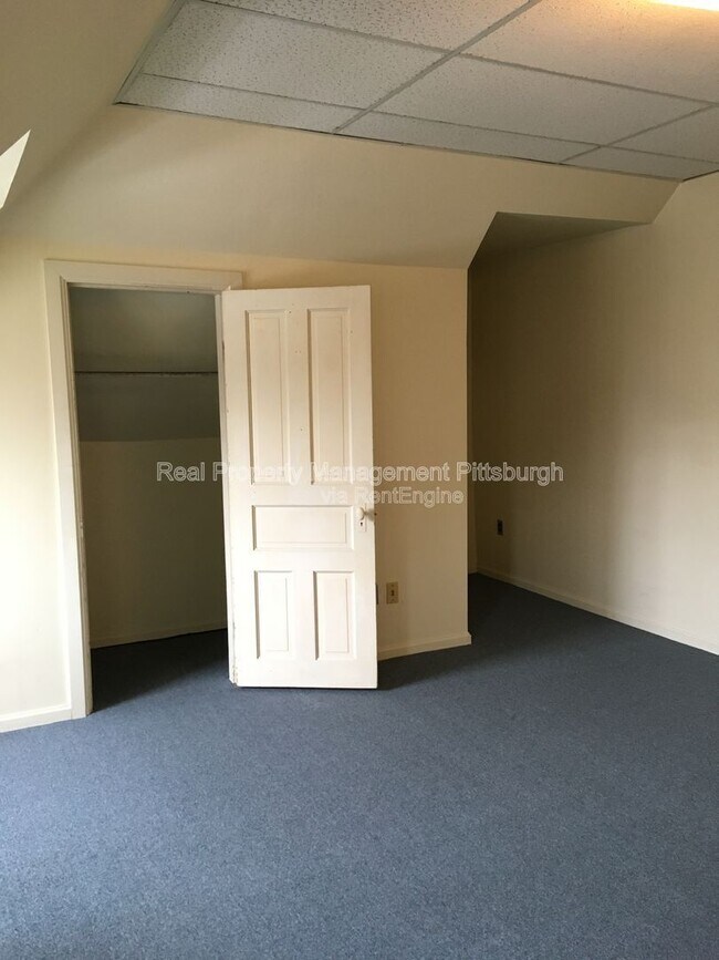 Building Photo - 437 S Aiken Ave