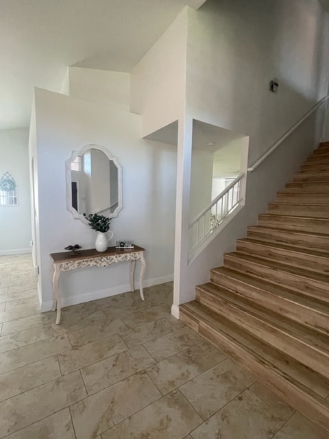Building Photo - 7501 Canyon Clover Dr