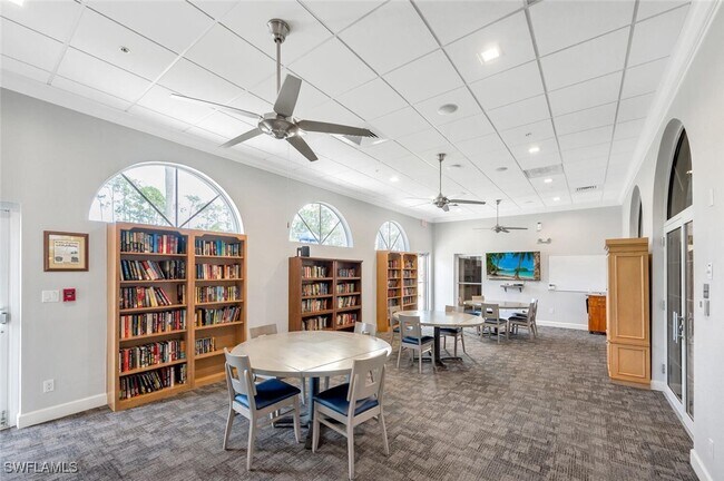 Building Photo - 4910 Deerfield Way