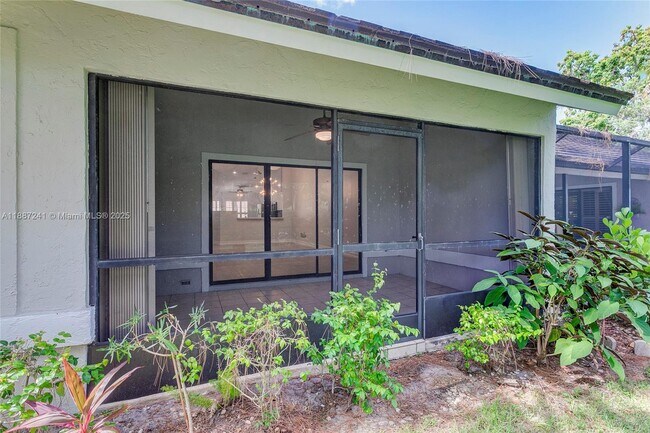 Building Photo - 802 Bannock Terrace