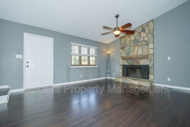 Building Photo - 11722 Carmel Lakes Dr