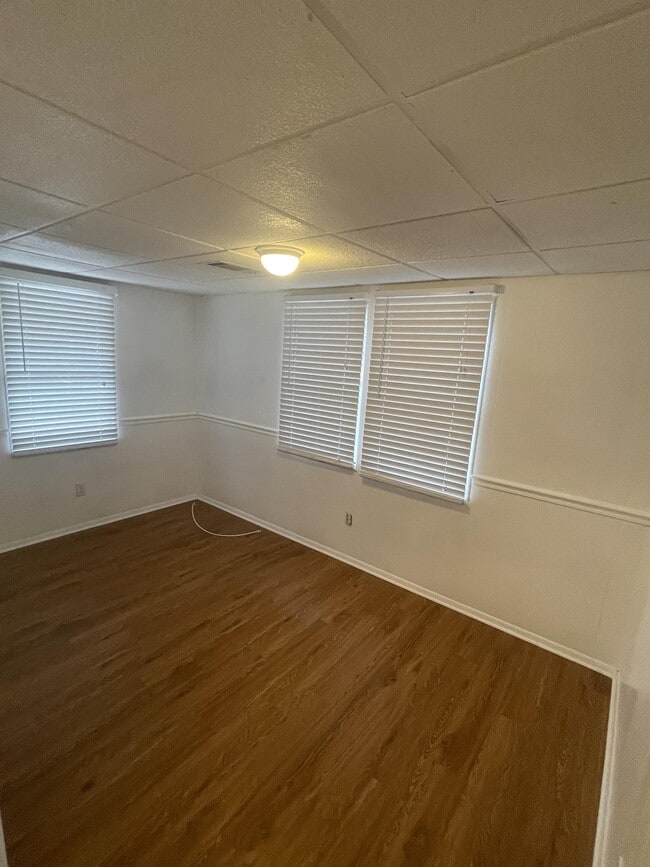 Building Photo - 2501 Oberlin Ave