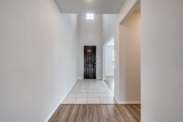 Building Photo - 632 Lake Cove Dr