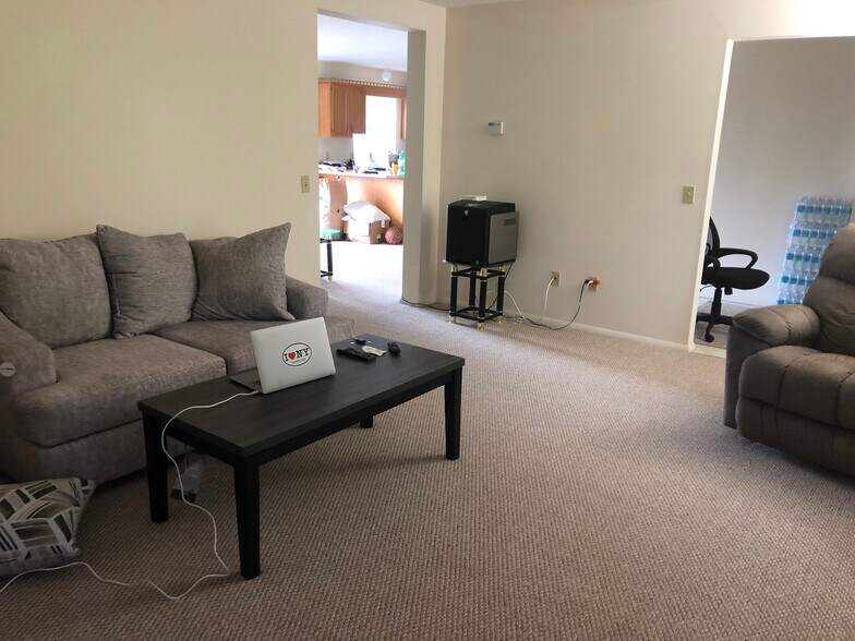 Building Photo - 3646 NY-145