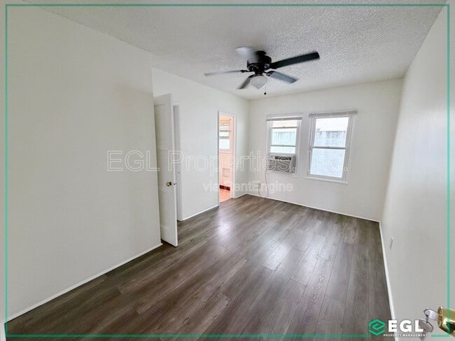 Building Photo - 315 W Queen St