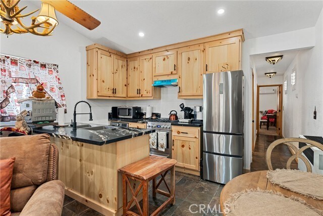 Building Photo - 318 Los Angeles