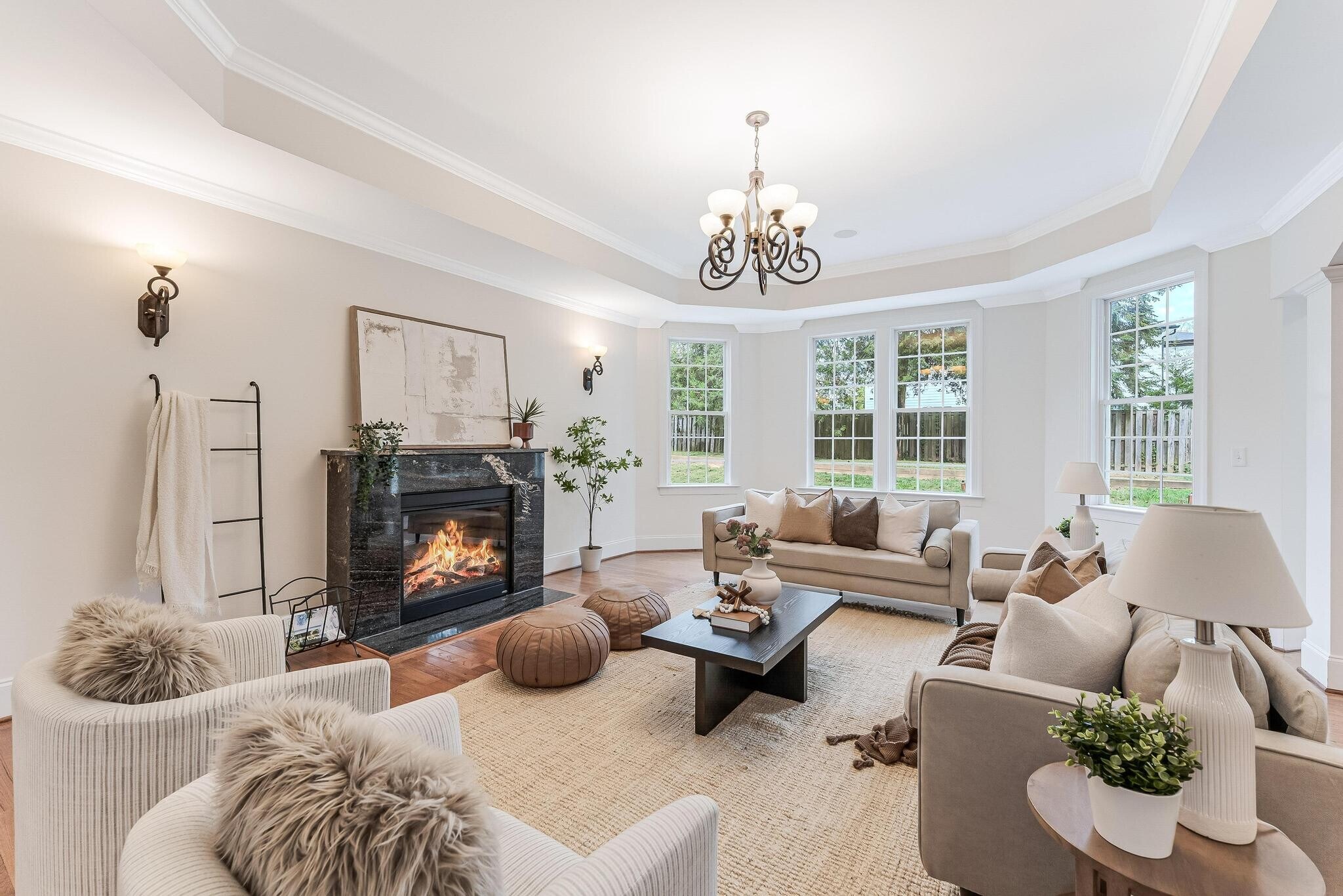 Building Photo - 829 Golden Arrow St