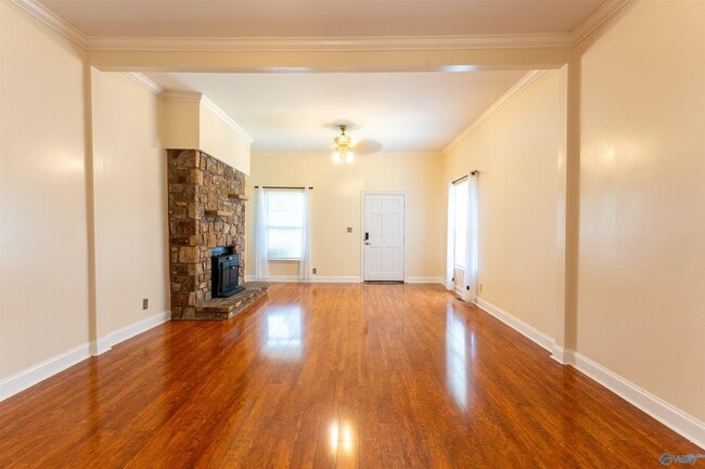 Building Photo - 718 Rison Ave NE