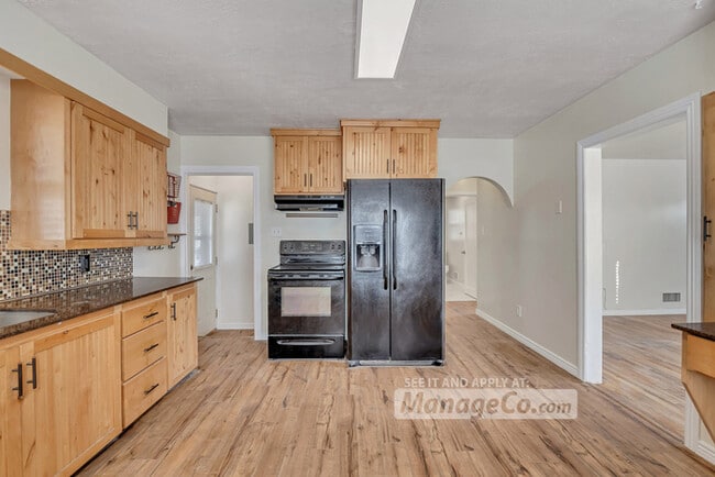 Building Photo - Freshly Renovated Clearfield Rambler | Move-In Ready