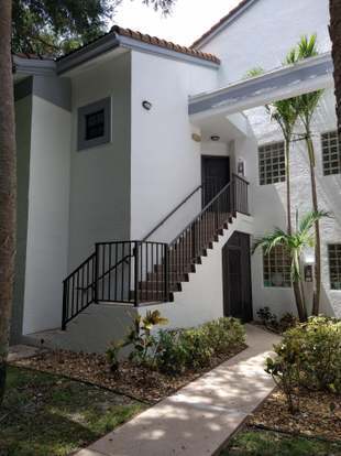 Building Photo - 5475 Verona Dr