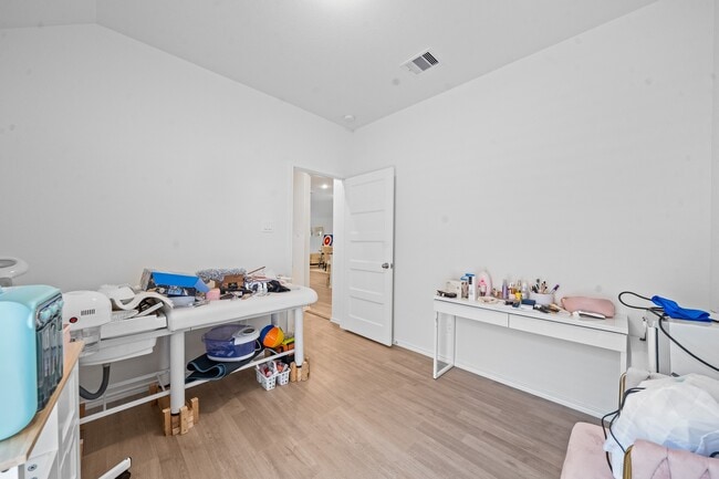 Building Photo - 12919 California Palm Ct
