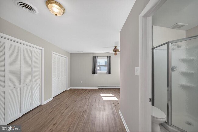 Building Photo - 45448 Mallard St